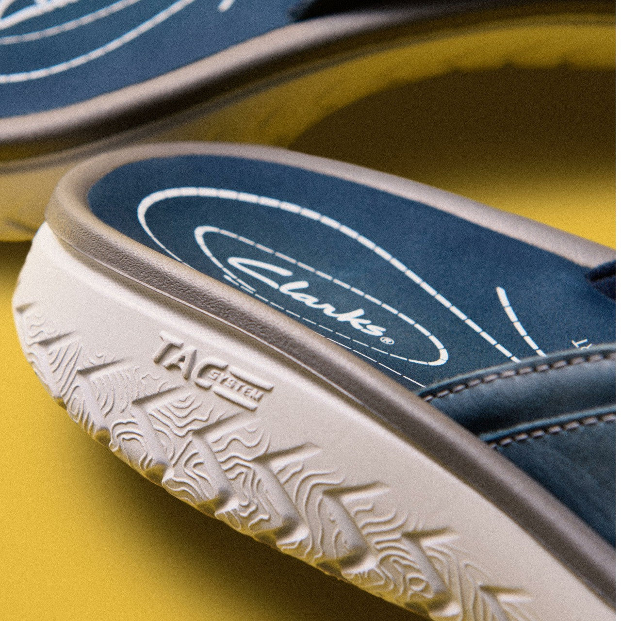 Wesley Sun Navy Leather Clarks Men