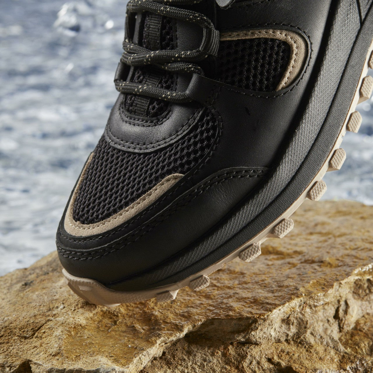 ATL Trek Vibe Waterproof Black Waterproof Clarks Women