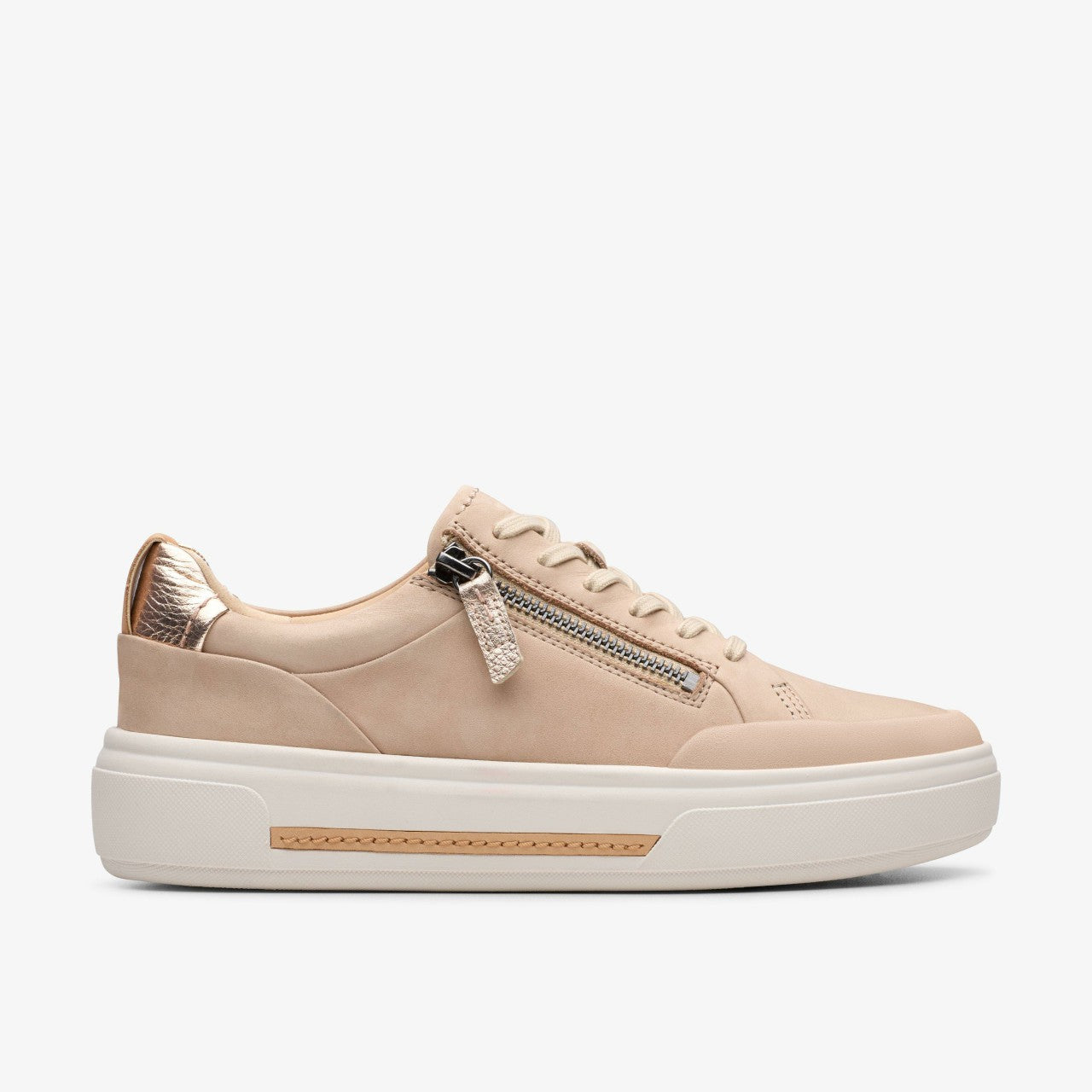 Hollyhock Zip Sand Nubuck Clarks Women
