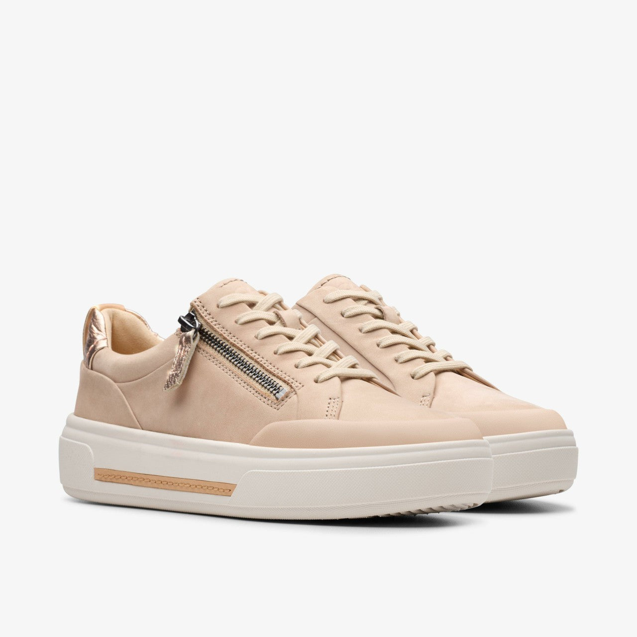 Hollyhock Zip Sand Nubuck Clarks Women