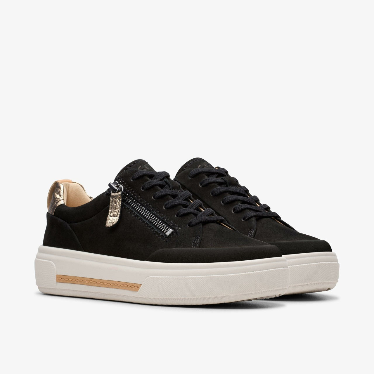 Hollyhock Zip Black Nubuck Clarks Women