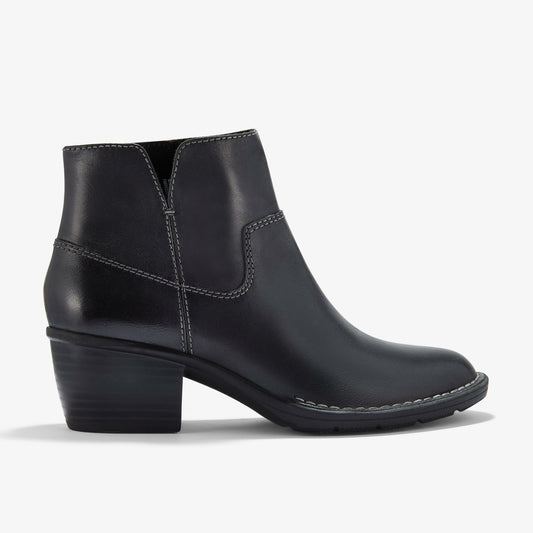 Kastela Top Black Leather Clarks Women