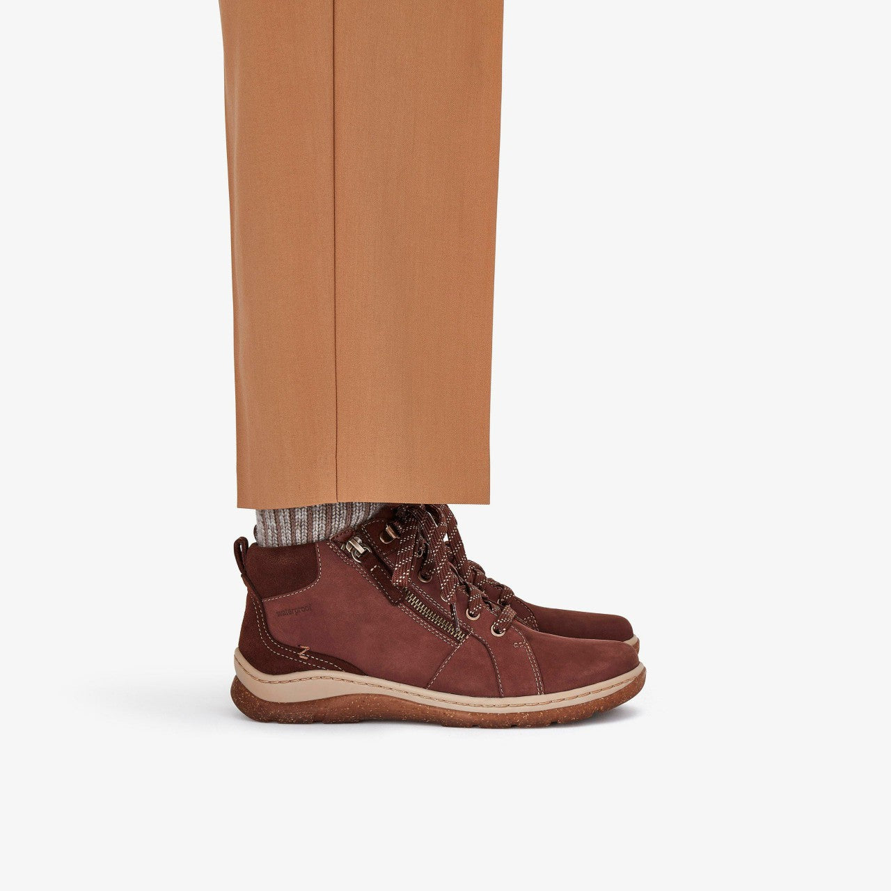 Orlene Top Waterproof British Tan Nubuck Clarks Women