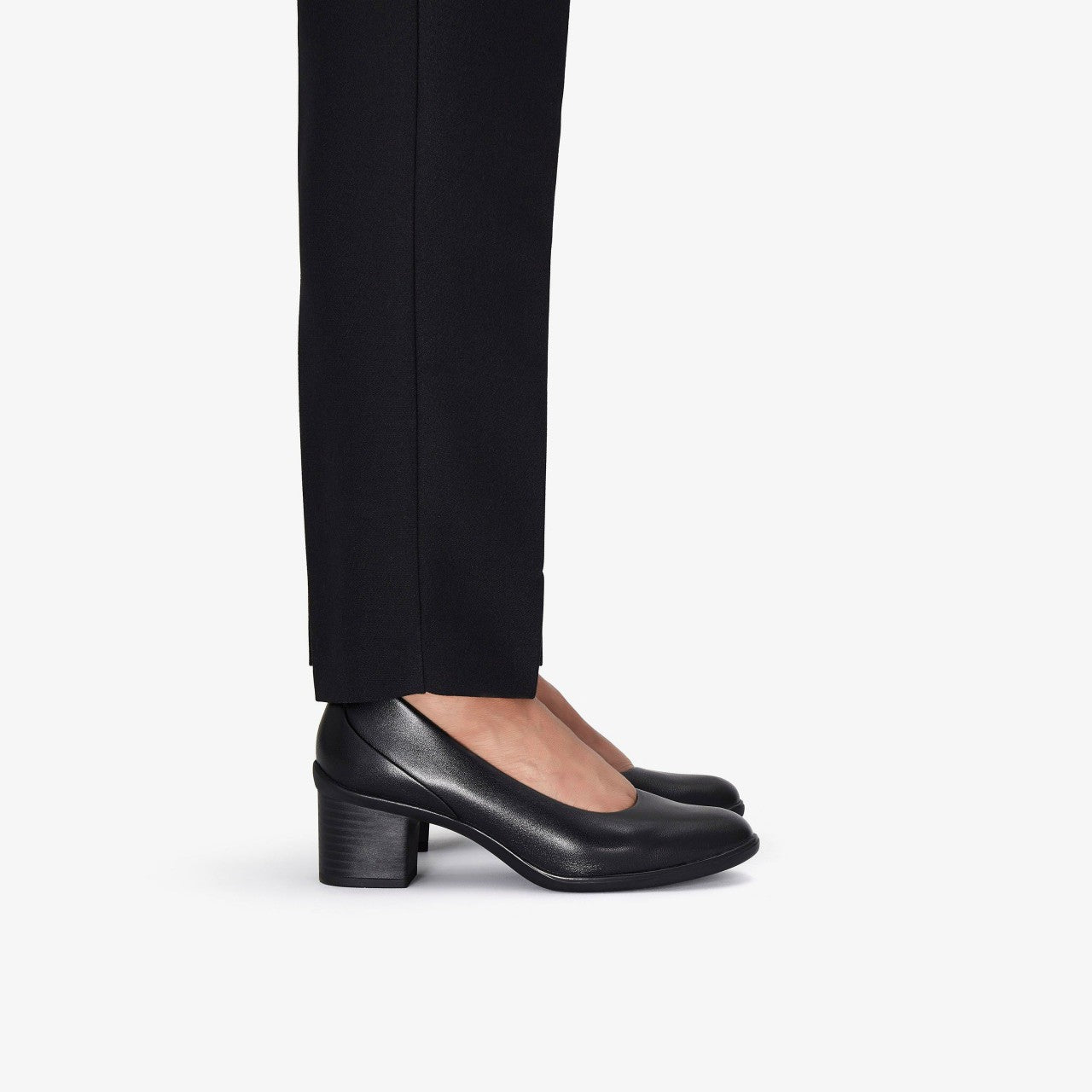 Shaya Poppy Black Leather Clarks Women