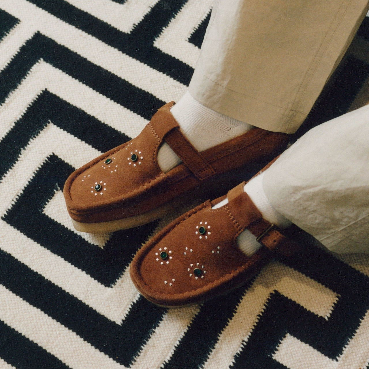 Wallabee T Bar Brown/Orange Suede Clarks Women