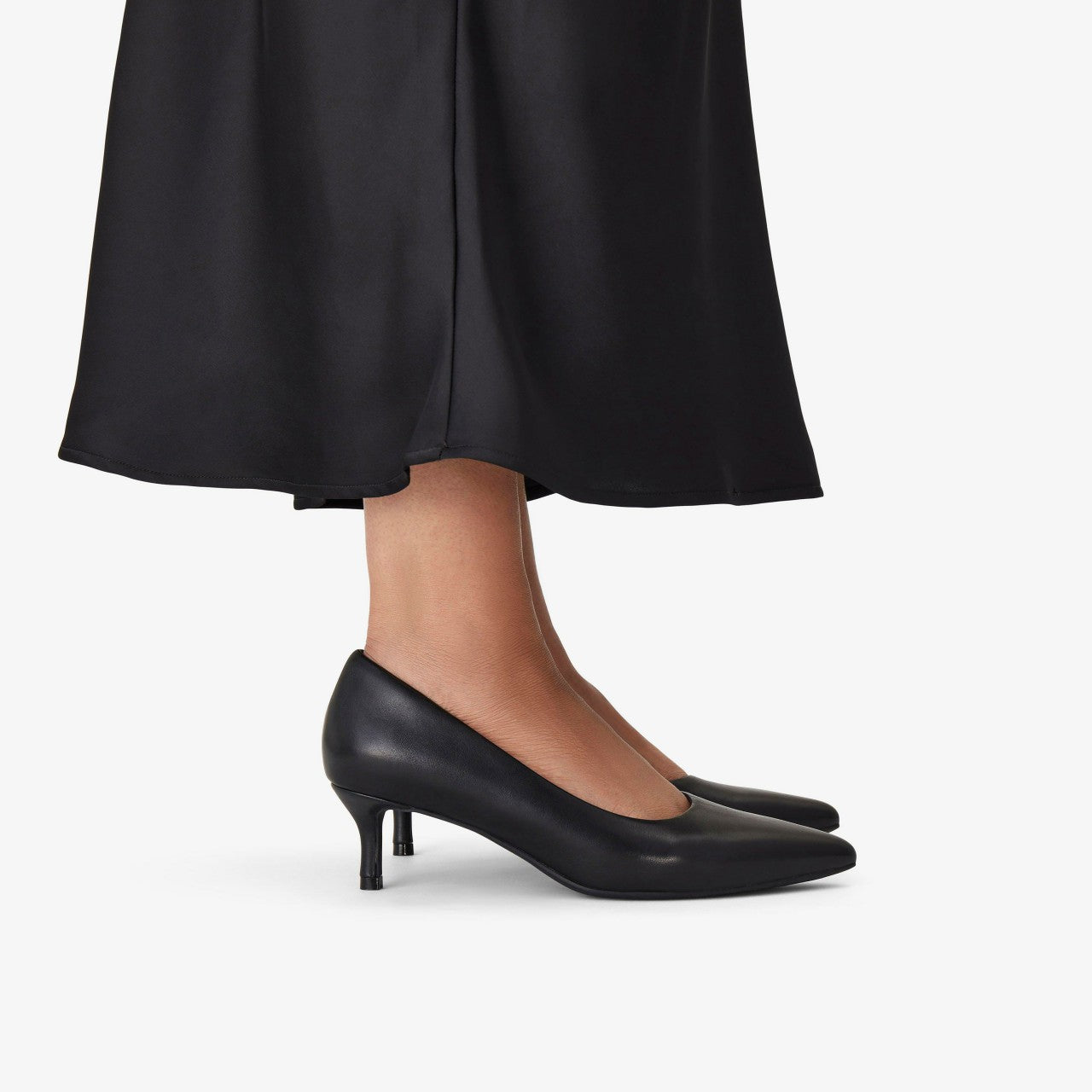 Zarey Court Black Leather Clarks Women