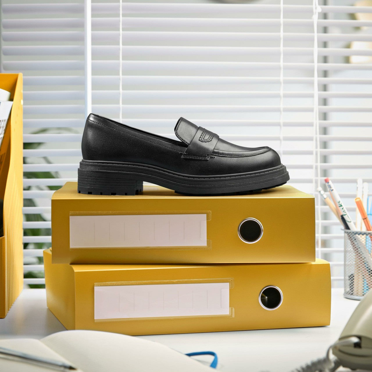 Orinoco3 Edge Black Leather Clarks Women