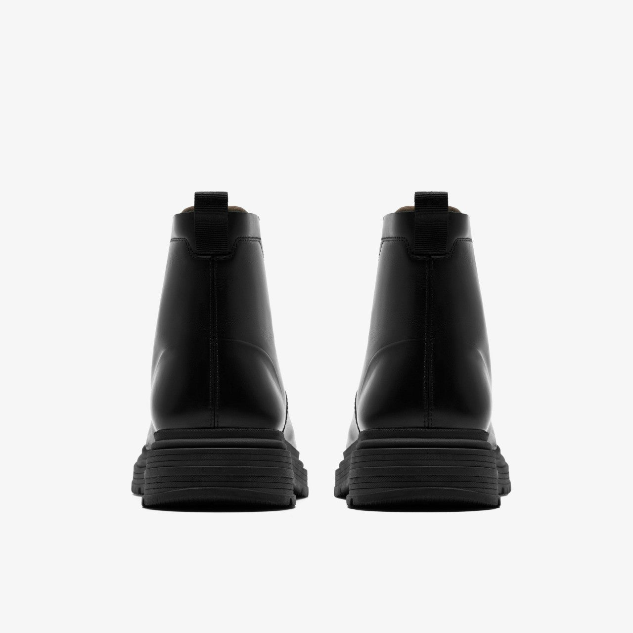 Badbury Hi Waterproof Black Warmlined Leather Clarks Men