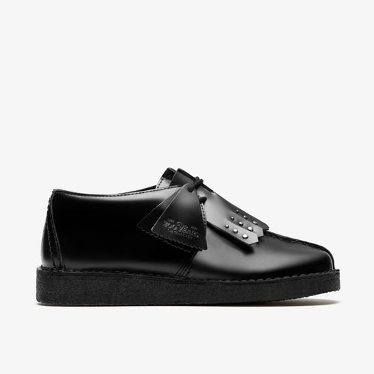 Desert Trek Black Hi Shine Leather Clarks Women
