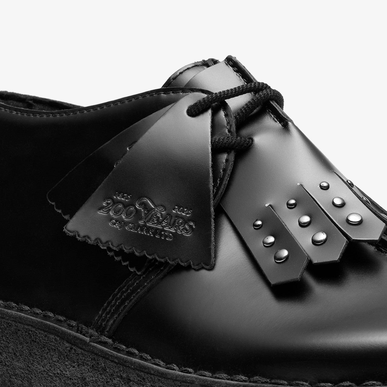 Desert Trek Black Hi Shine Leather Clarks Women