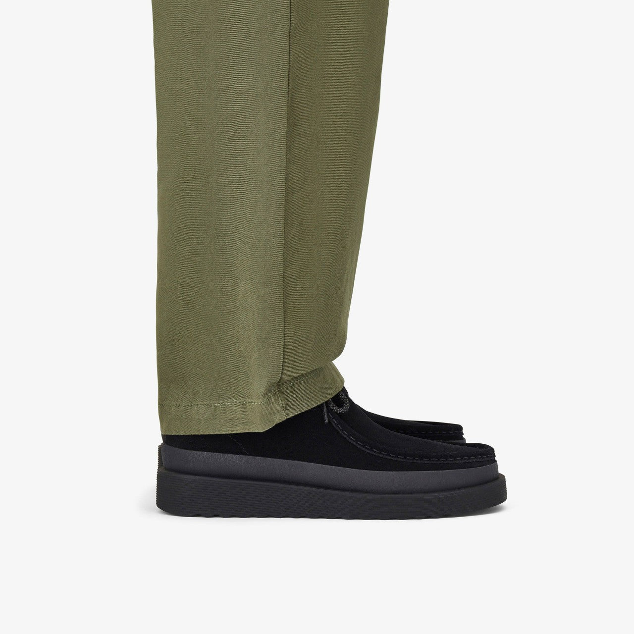 Wallabee FTR2 Hi Black Suede Clarks Men