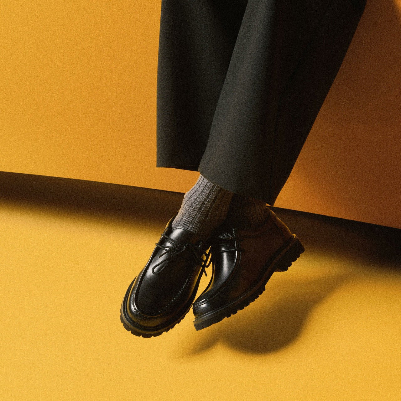 Berwick Seam Black Leather Clarks Men