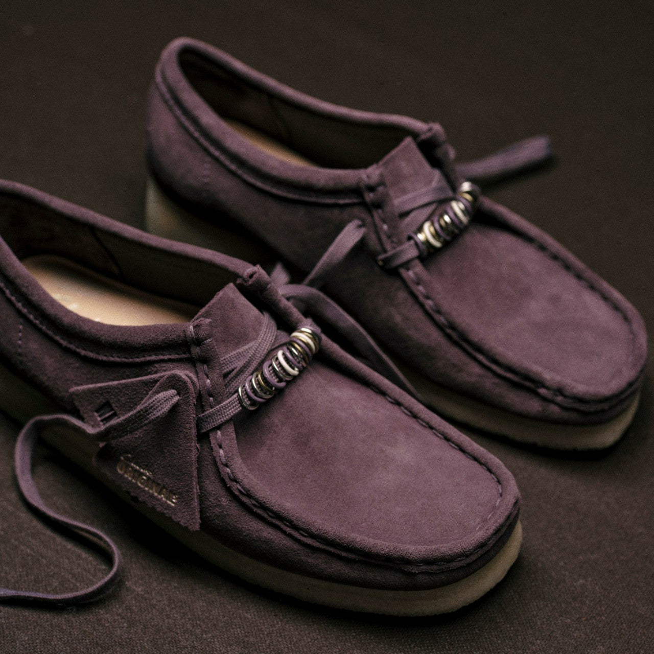 Wallabee Plum Suede Clarks Women