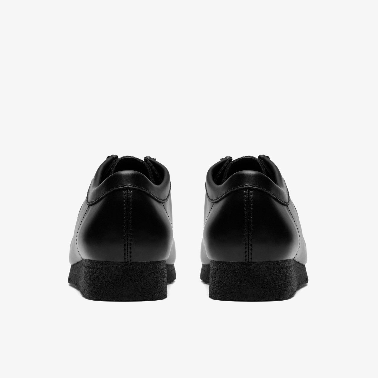 Wallabee Black Hi Shine Leather Clarks Men