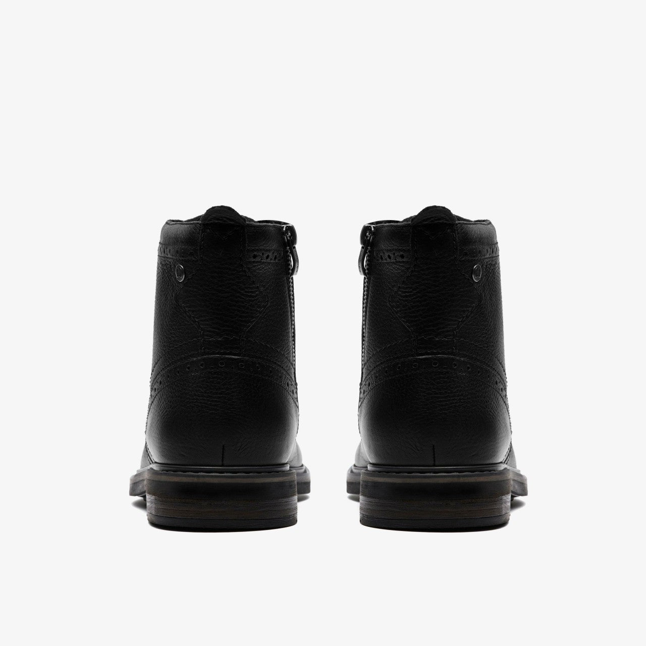 Newford Lace Boot Black Leather Clarks Men