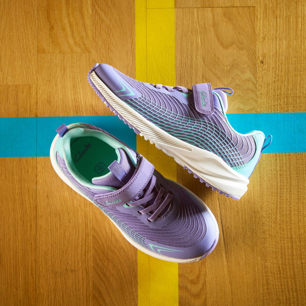 Deyes Dash Kids Purple Synthetic Clarks Kids