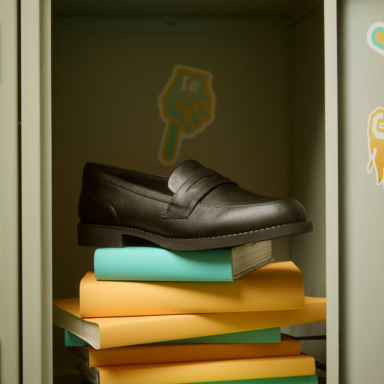 Tapa Edge Youth Black Leather Clarks Kids