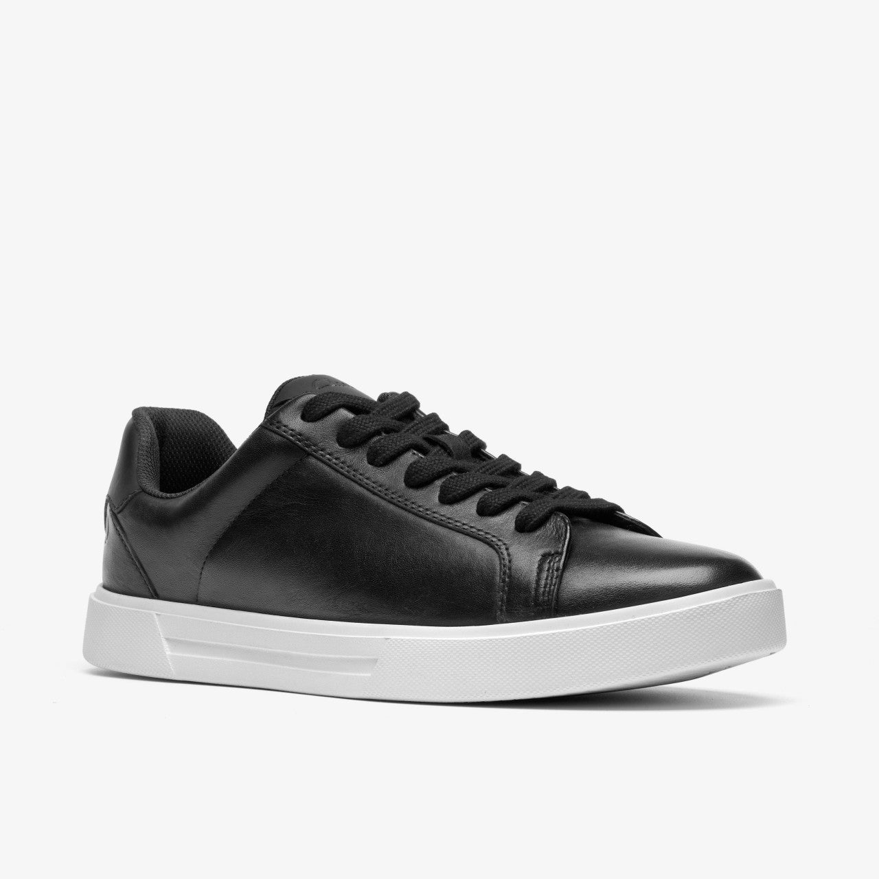 Romsey Lace Black/White Clarks Men