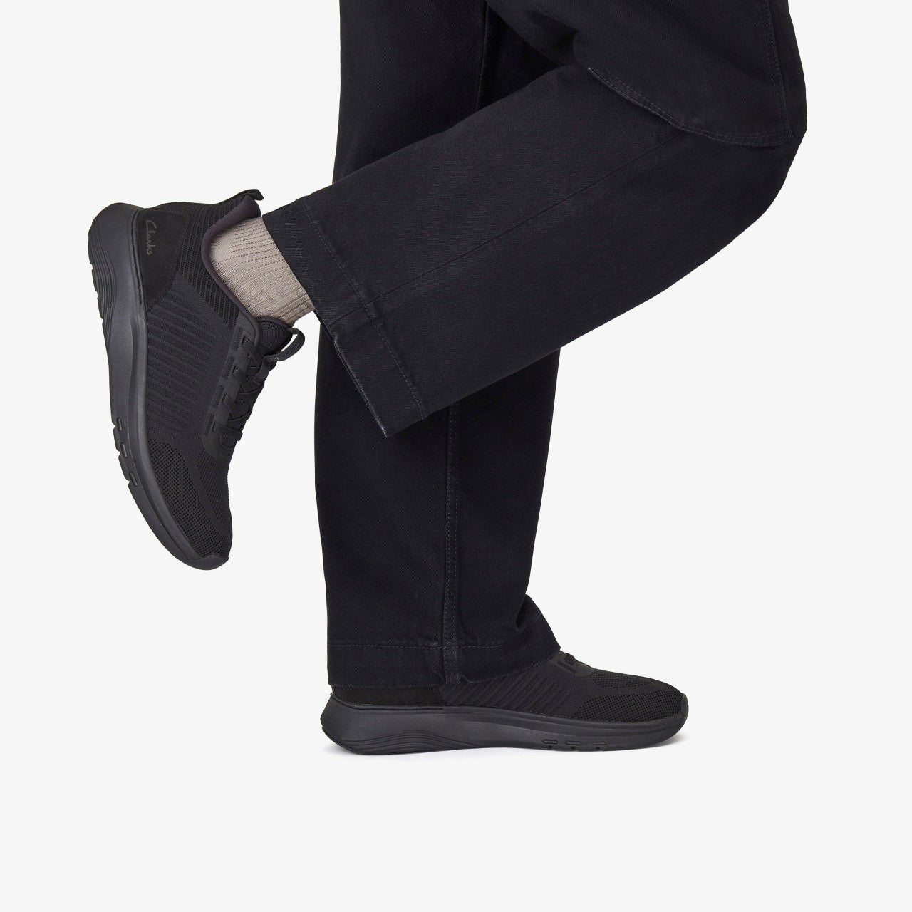 Motion Trek LT Black Knit Clarks Men