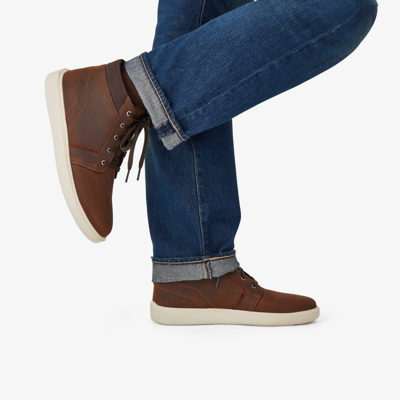 Brodin Mid Beeswax Clarks Men